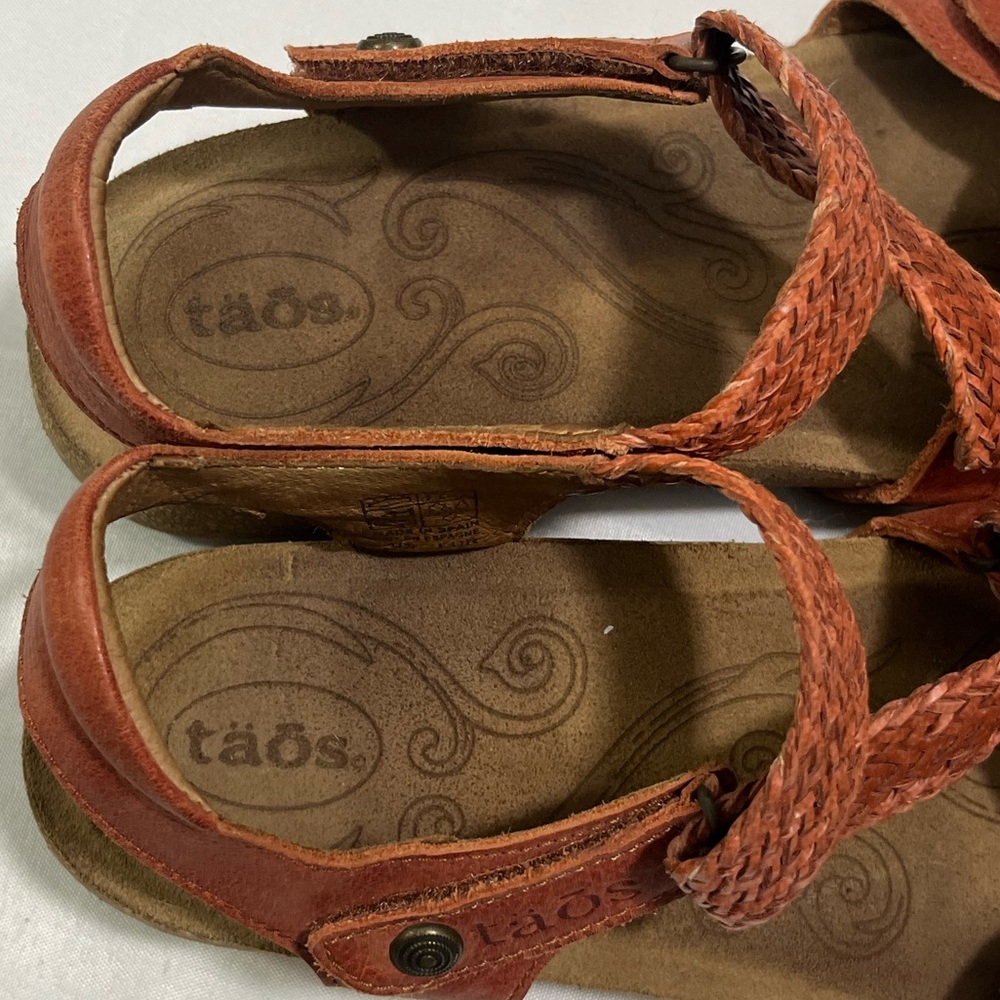 Taos Trulie Sandals Women’s 8-8.5/39 Cork Footbed Woven Leather Straps - Picture 6 of 11